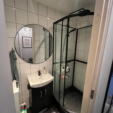 Leilighet Flott Og Enkel Til Leie *